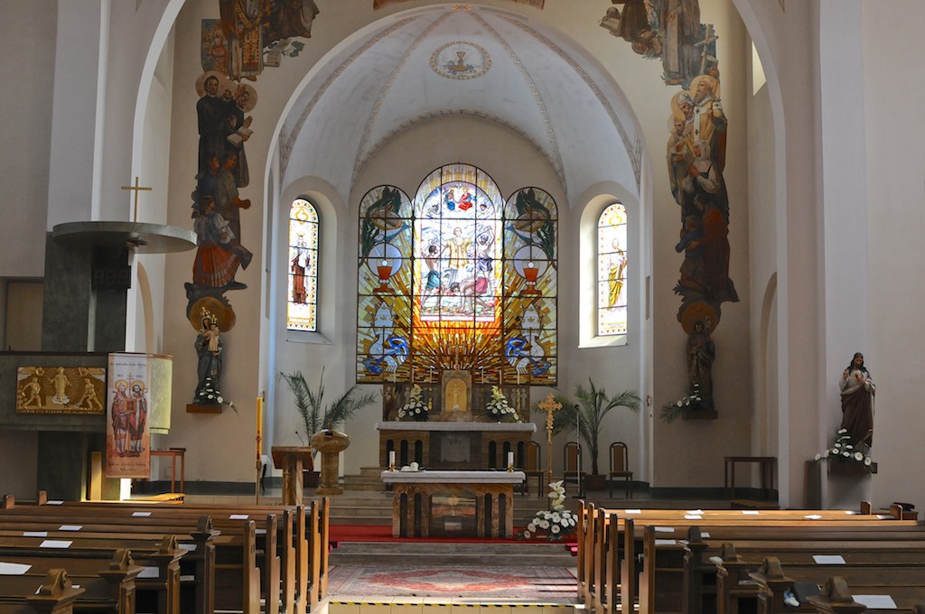 Veľkonočný oltár, Farský kostol sv.Štefana Šurany, 1.4.2013,  12